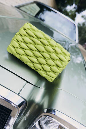 Limetkova_crossbody_kabelka_cena_1199_Kc_01.jpg